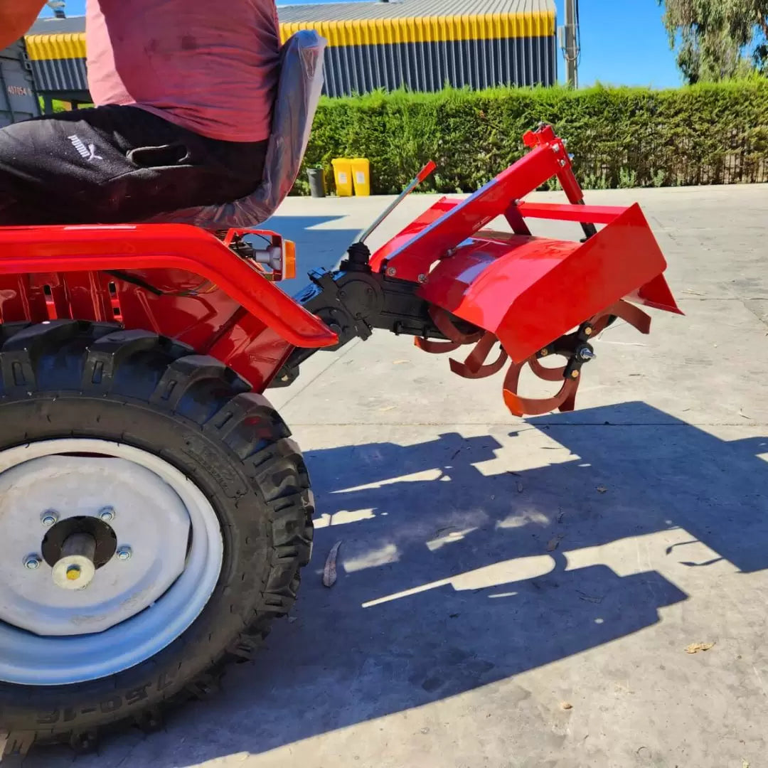 Tractor CASTOR 110ND / Potencia: 15 hp