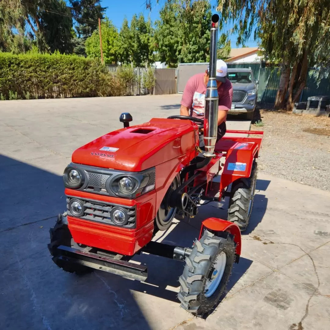 Tractor CASTOR 110ND / Potencia: 15 hp