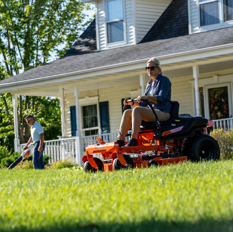 Tractor Ariens Edge Giro Zero 42″/ 20 hp (SIN RECOLECTOR)